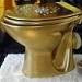 Goldenes WC Seite